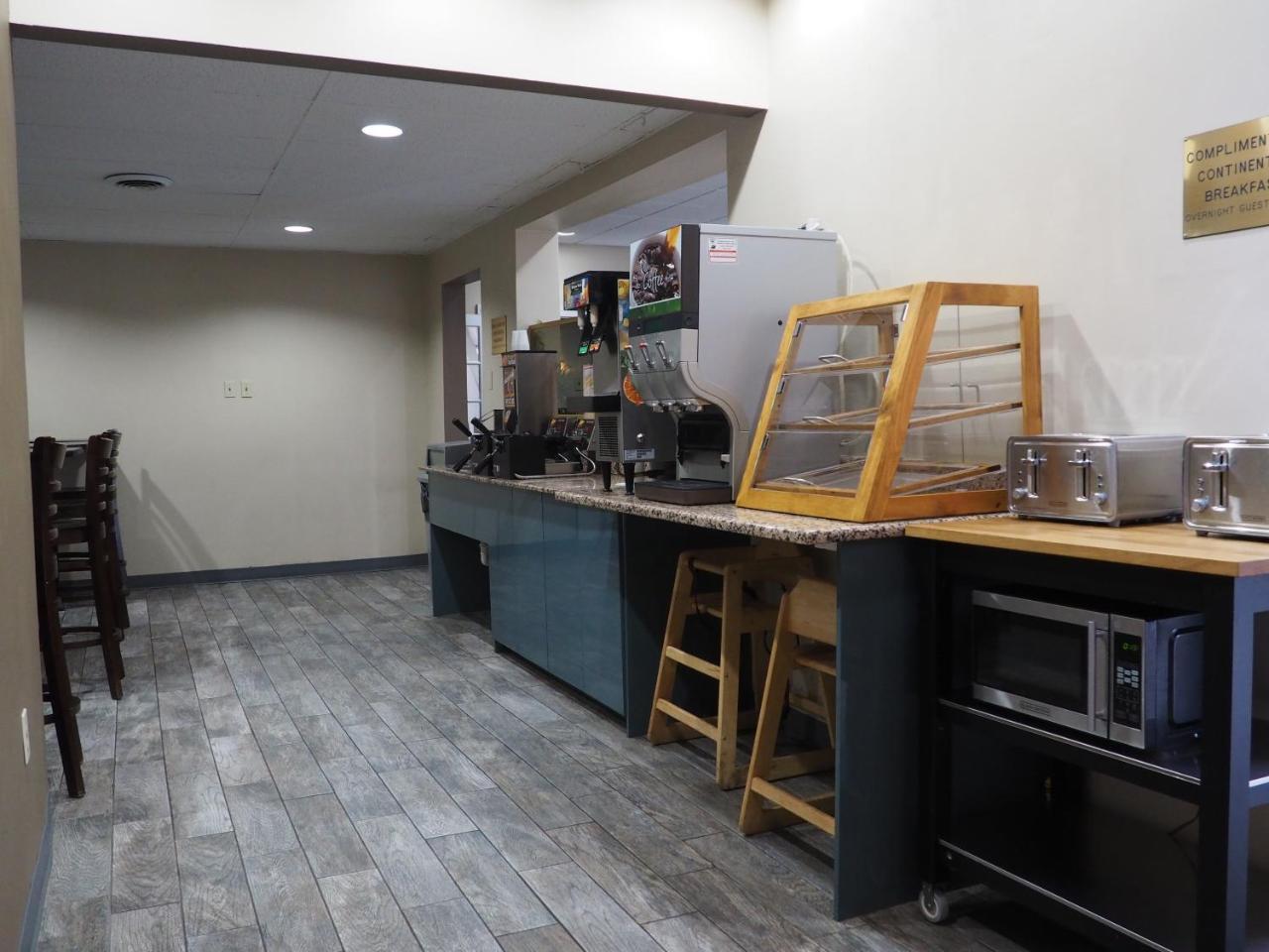 Parkview Inn And Conference Center Алънтаун Екстериор снимка